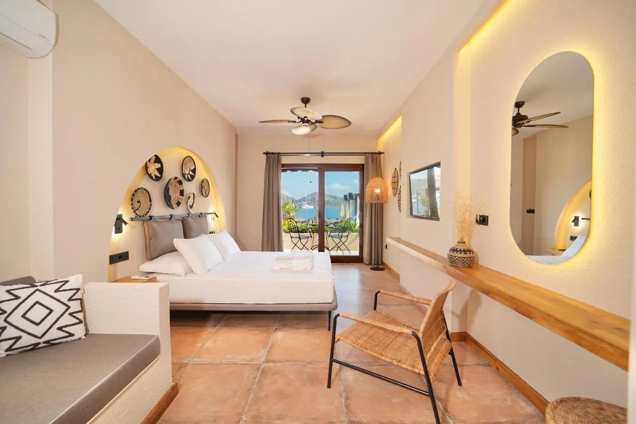 מרמריס Naxos Beach Hotel לינה וארוחת בוקר
